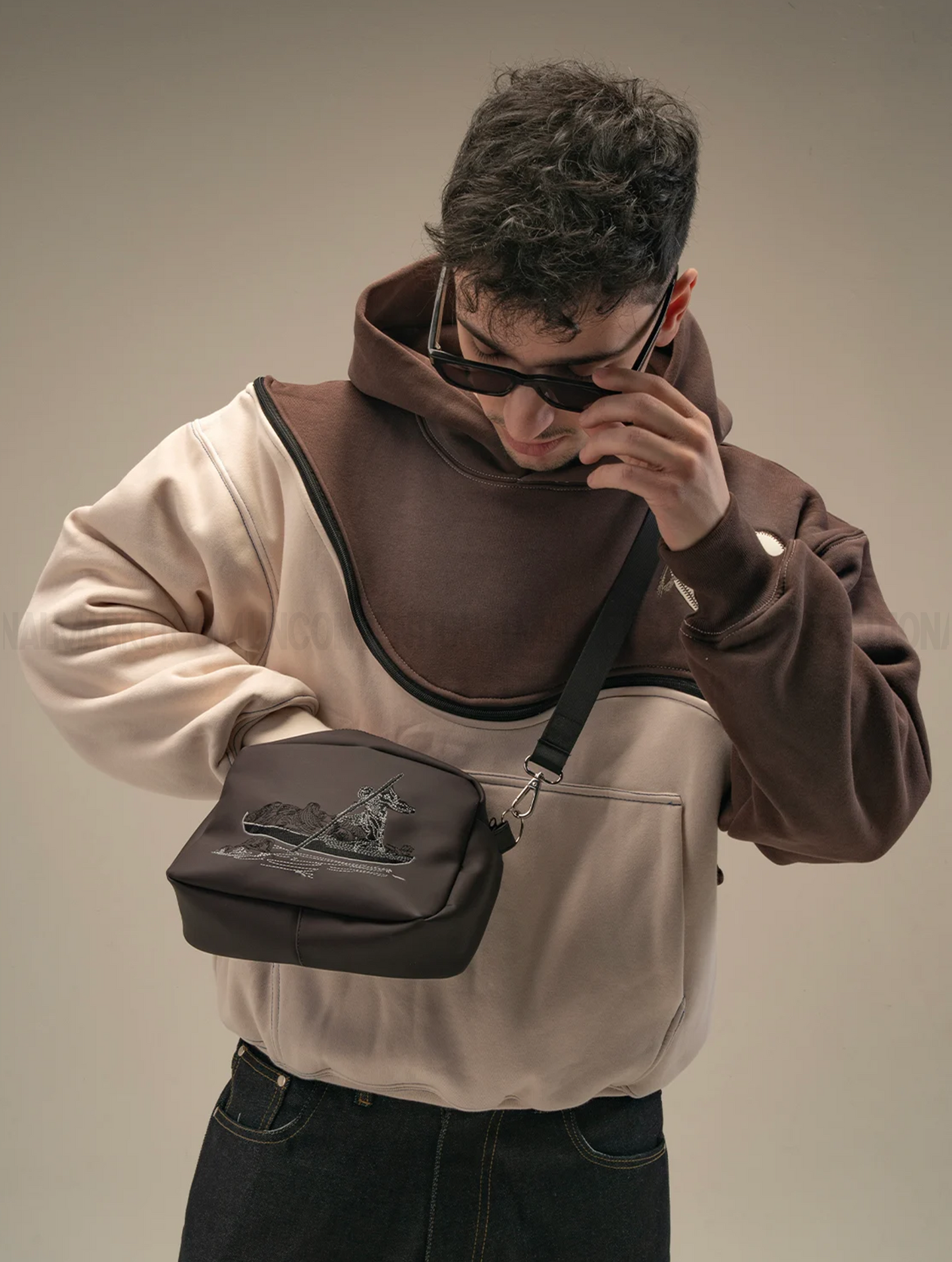 ALESSIO GIFFI - Heat Reactive Shoulder Bag