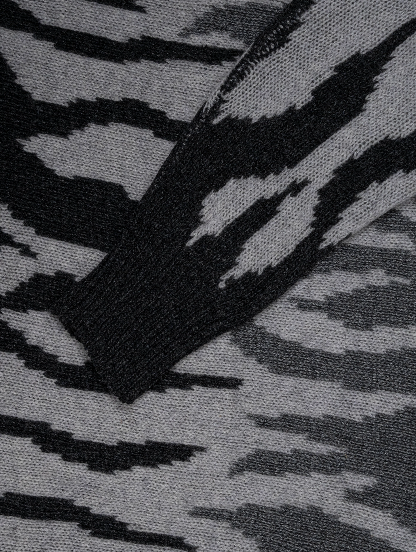 UNNATURAL Sweater Jacquard Flame Knit